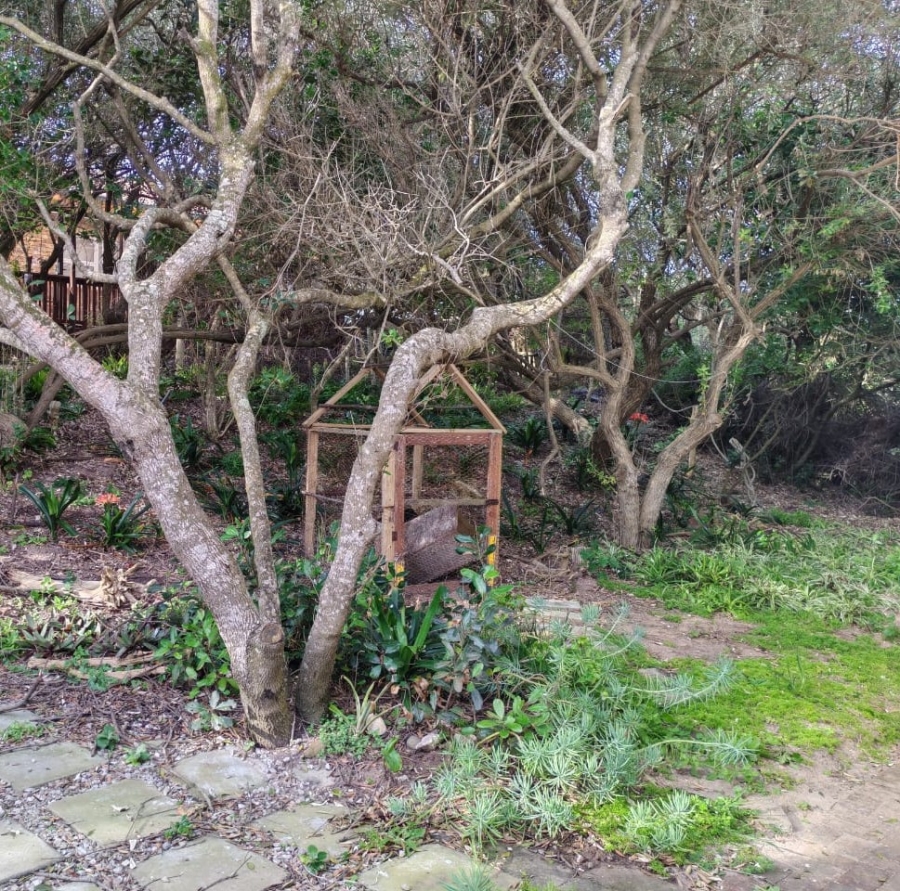 5 Bedroom Property for Sale in Cannon Rocks Eastern Cape